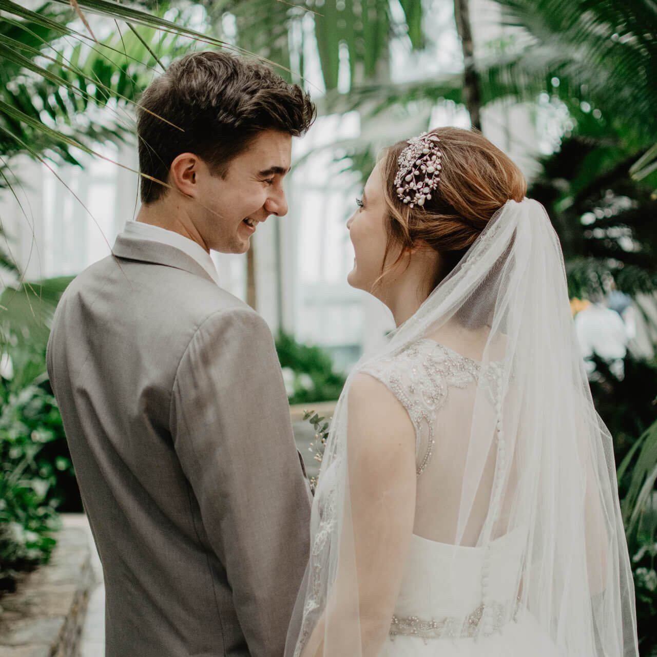 samantha-gades-2TdhwS6Y3pU-unsplash